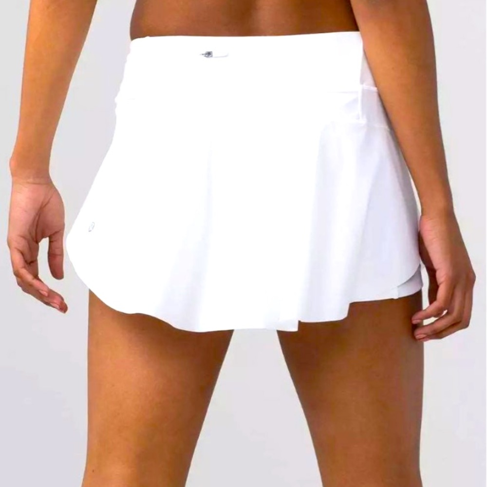 SOLD!!!  Lululemon quick pace skirt skort 8 white. Golf tennis run